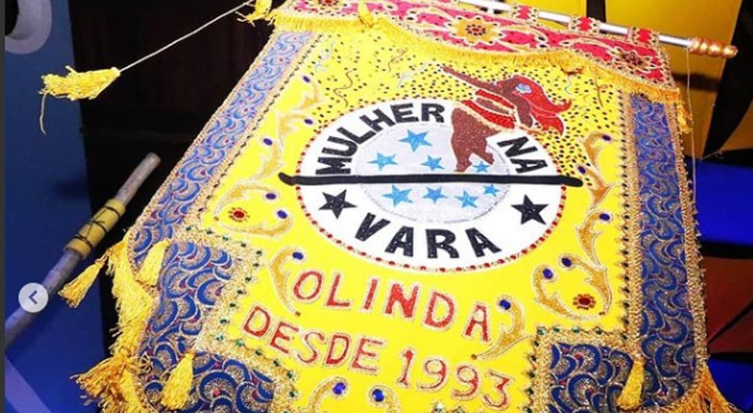 Troça Carnavalesca Mista "Mulher na Vara" 