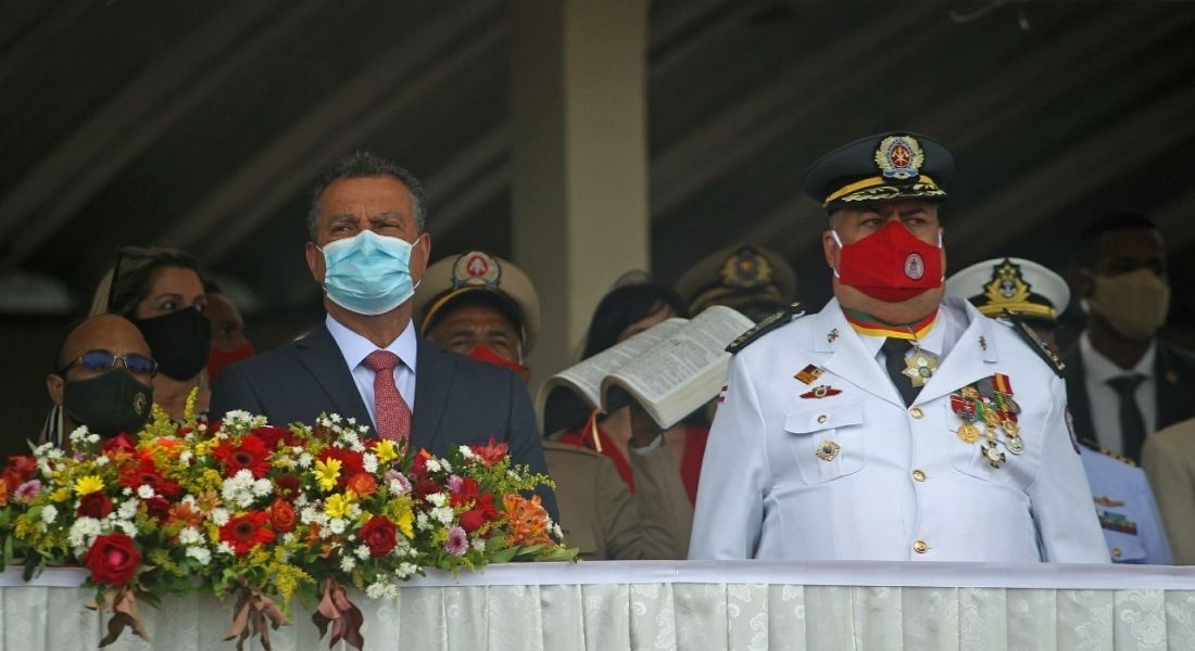 Governador da Bahia, Rui Costa, ao lado do Comandante-Geral dos Bombeiros da Bahia, Adson Marchesini