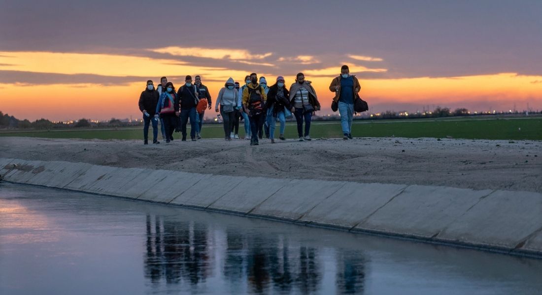 Migrantes enfrenta jornada perigosa em busca de uma vida melhor nos EUA