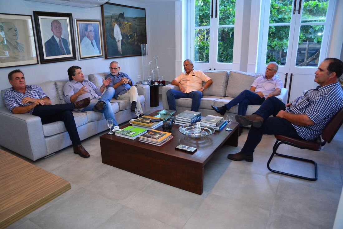 Na foto, Beto Coutinho; Delmiro Gouveia; Paulo Pugliesi; José Adolfo Pessoa de Queiroz Neto; Frederico Pessoa de Queiroz; e Roy Azevedo