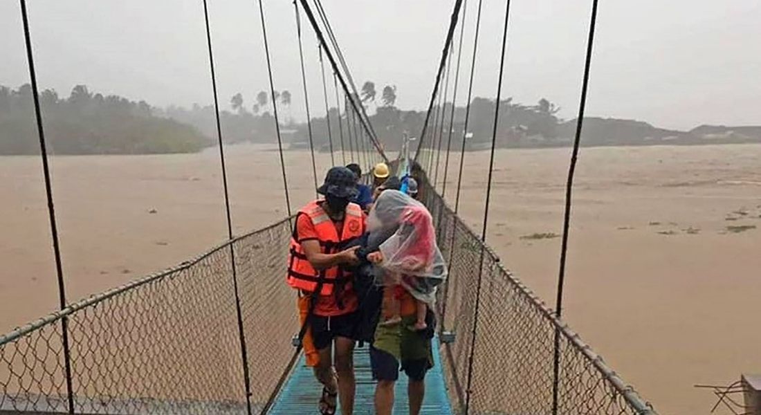 O supertufão Rai deverá atravessar as Filipinas nos próximos dias, passando pelas ilhas de Mindanao e Palawan