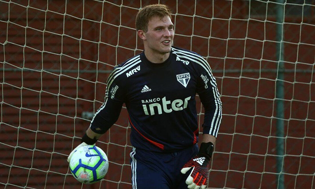 Lucas Perri, novo goleiro do Náutico