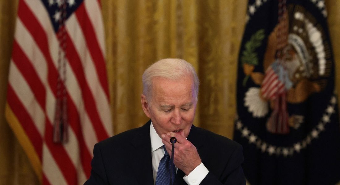 Biden em entrevista coletiva nesta segunda-feira (24)