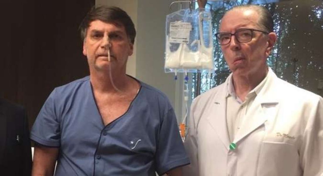 Bolsonaro ao lado do médico Antônio Luiz de Vasconcellos Macedo 