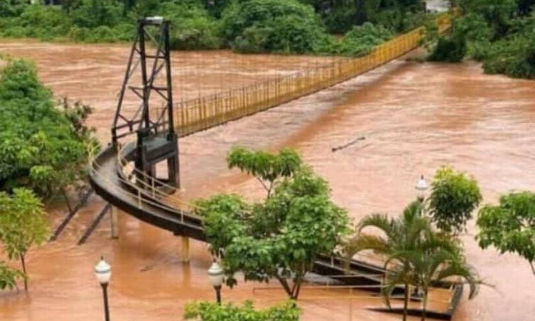 Rio Piracicaba na cidade de Nova Era