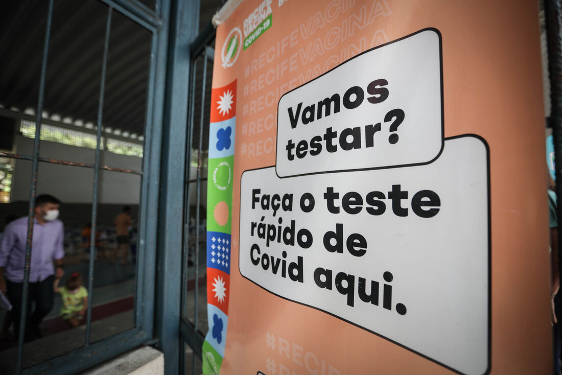 Centro de testagem para covid no Recife