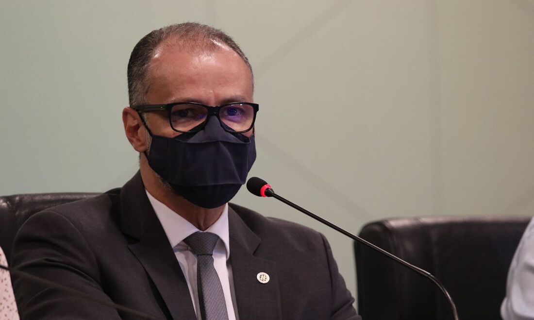 Antonio Barra Torres, defendeu a vacinação da população contra a Covid-19 e criticou discursos que disseminam a desinformação sobre o assunto