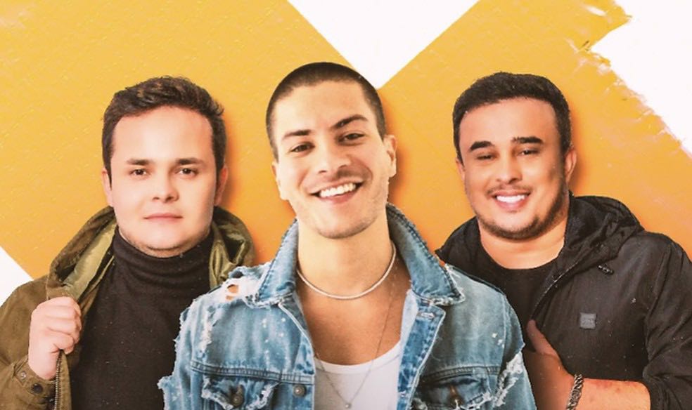 Ator e cantor, Arthur Aguiar contou com participação da dupla Matheus & Kauan para o single 