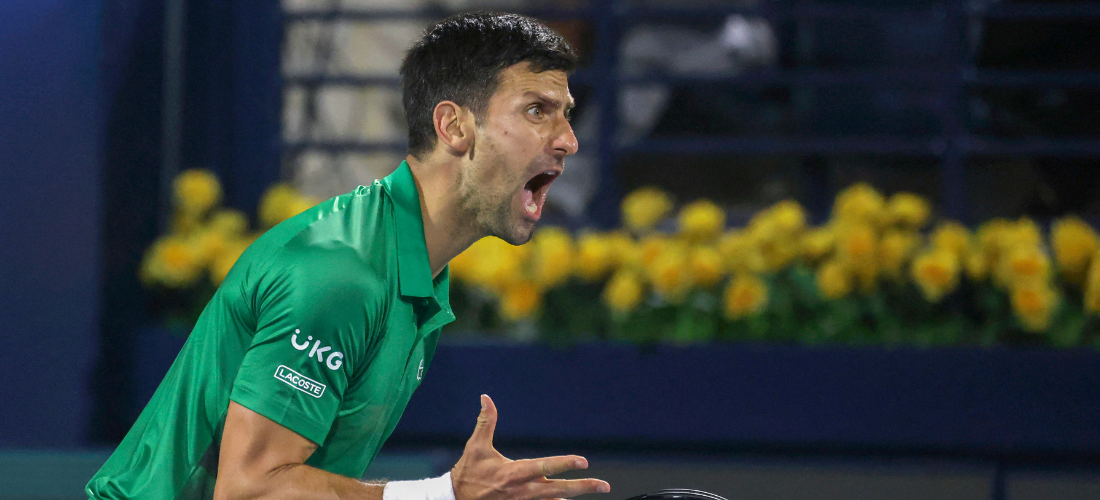 No segundo jogo após ser deportado, Djokovic volta a vencer em Dubai