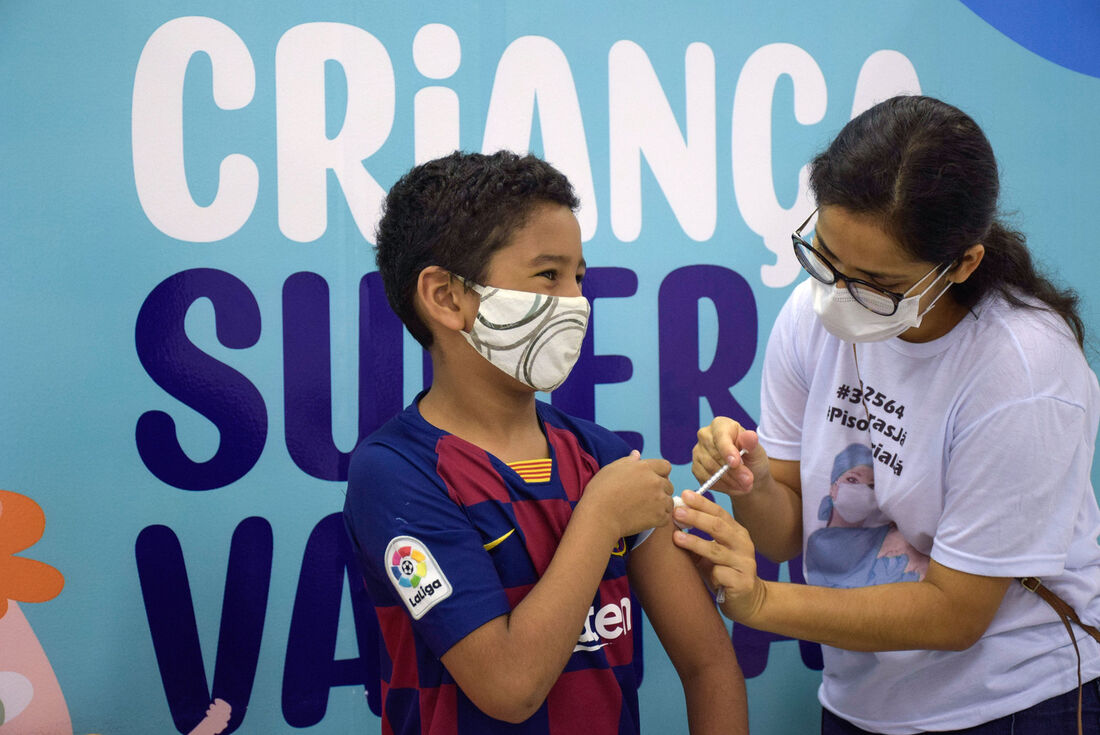 A partir desta quarta-feira (16), Recife começa a vacinar crianças de cinco a 11 anos nas escolas da Rede Municipal de Ensino