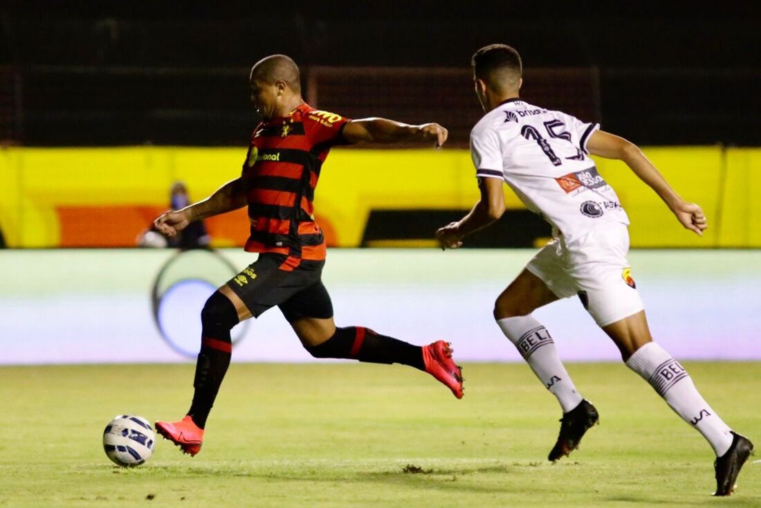 Rodrigão, atacante do Sport