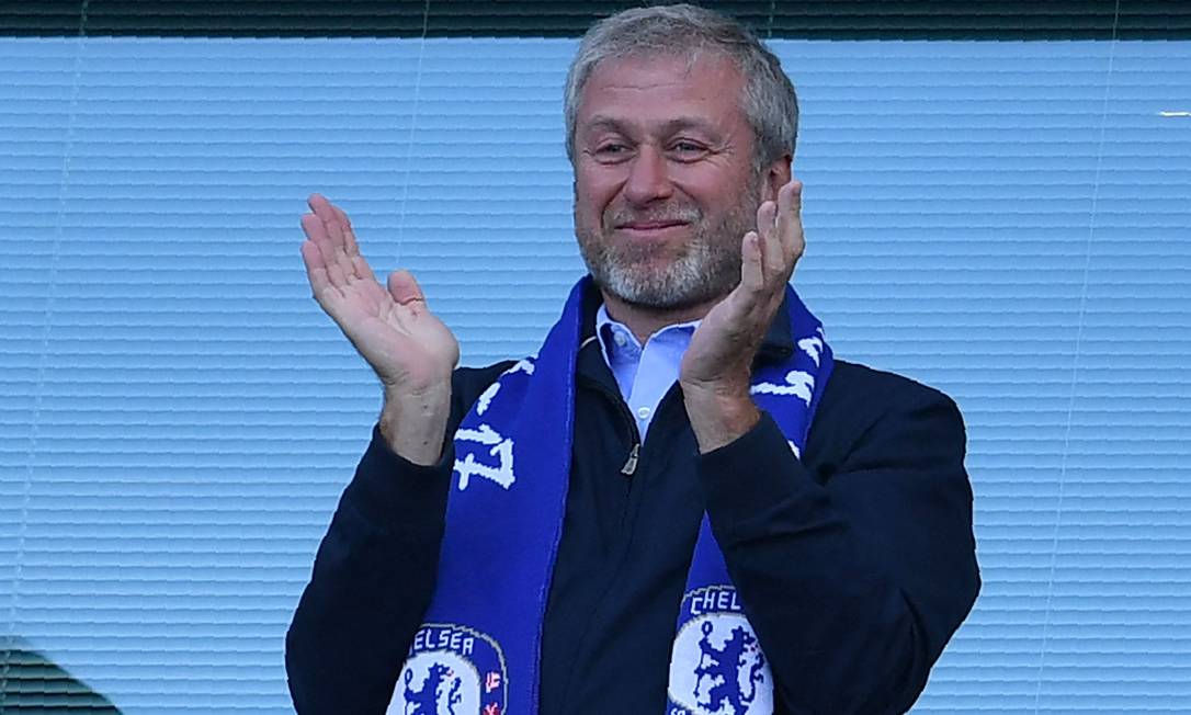 Roman Abramovich deixou o comando do Chelsea