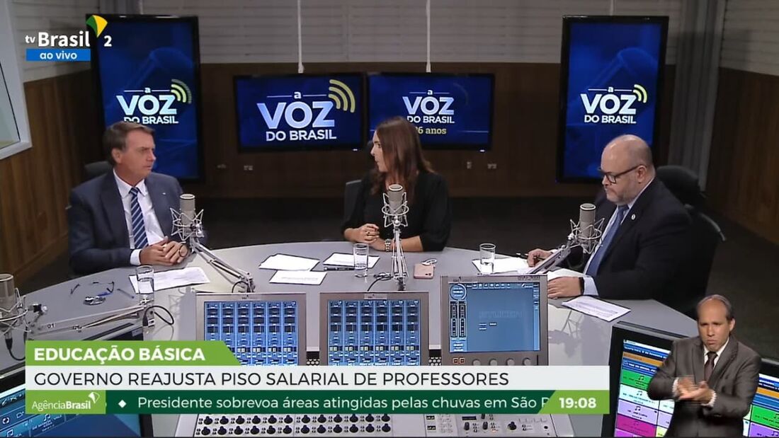 Presidente, Jair Bolsonaro no programa A Voz do Brasil