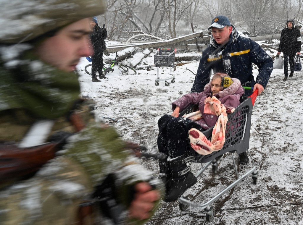 Um total de 1.207 civis de Mariupol morreram desde o início do cerco russo