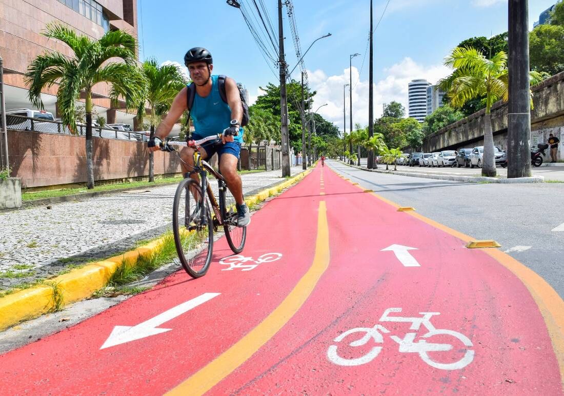 Ciclofaixa Local Agamenon Magalhães