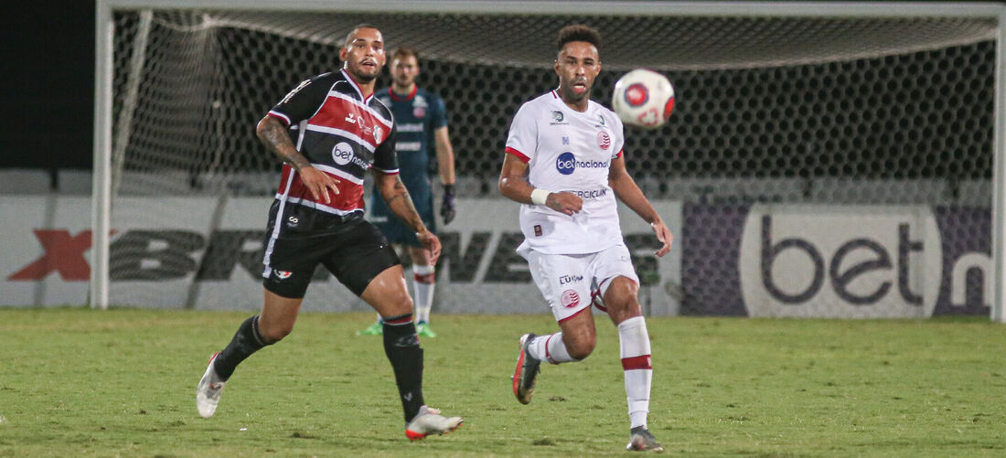 Santa Cruz e Náutico se enfrentaram na 9ª rodada do Pernambucano