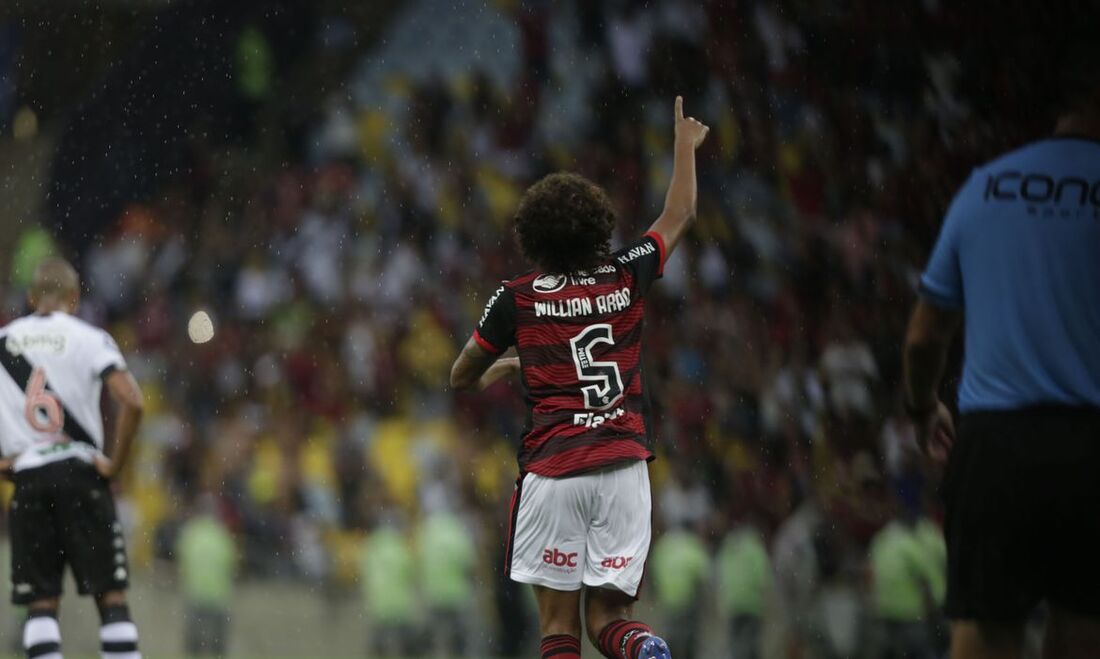 Arão marcou o único gol do jogo