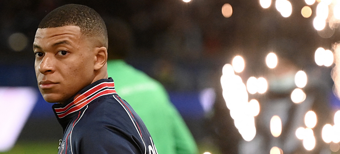 Contusão de Mbappé não é grave, mas pode ser o bastante para tirar o astro de jogo contra o Real