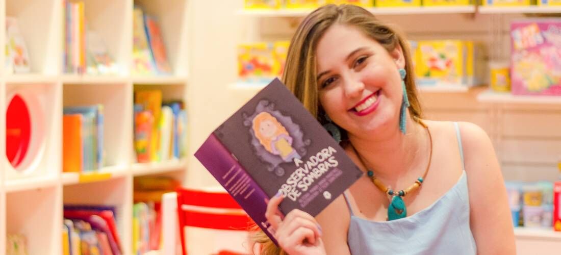 Maria Anna Martins é uma das autoras do livro 