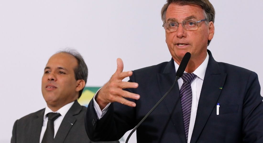 Fabiano Guimarães é conhecido por estar sempre ao lado do presidente Jair Bolsonaro (PL) em seus pronunciamentos