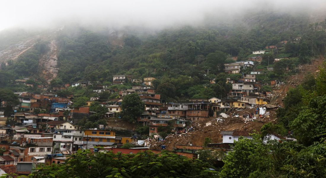 Áreas condenadas pela Defesa Civil em Petrópolis 