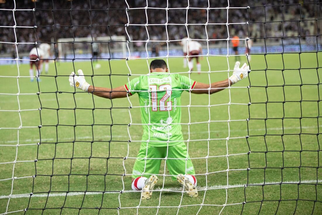 Diogo Silva brilhou nas penalidades