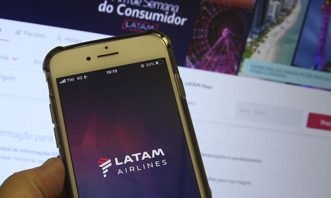  Latam vai suspender, a partir de abril, temporariamente, 21 rotas nacionais por conta do aumento dos combustíveis