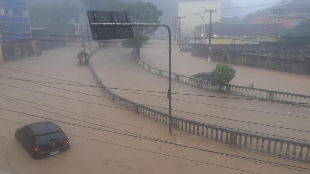 Novo temporal volta a castigar Petrópolis