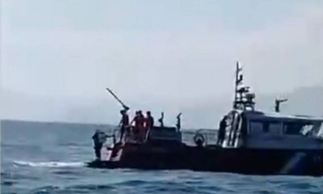 Lancha particular explode e afunda em Angra dos Reis