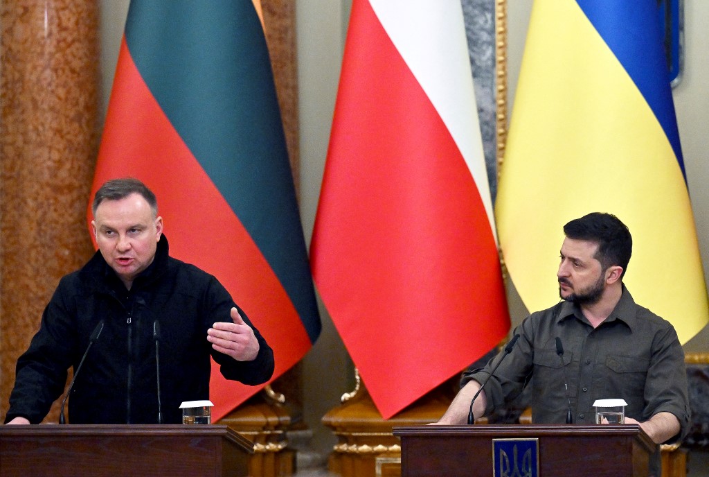 Presidente polonês, Andrzej Duda, em visita a Kiev 