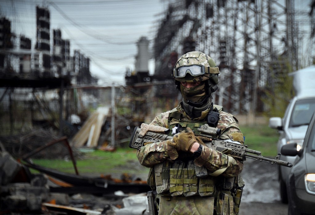 Mercenários da empresa militar privada russa Grupo Wagner estariam lutando na Ucrânia, afirmou um funcionário europeu