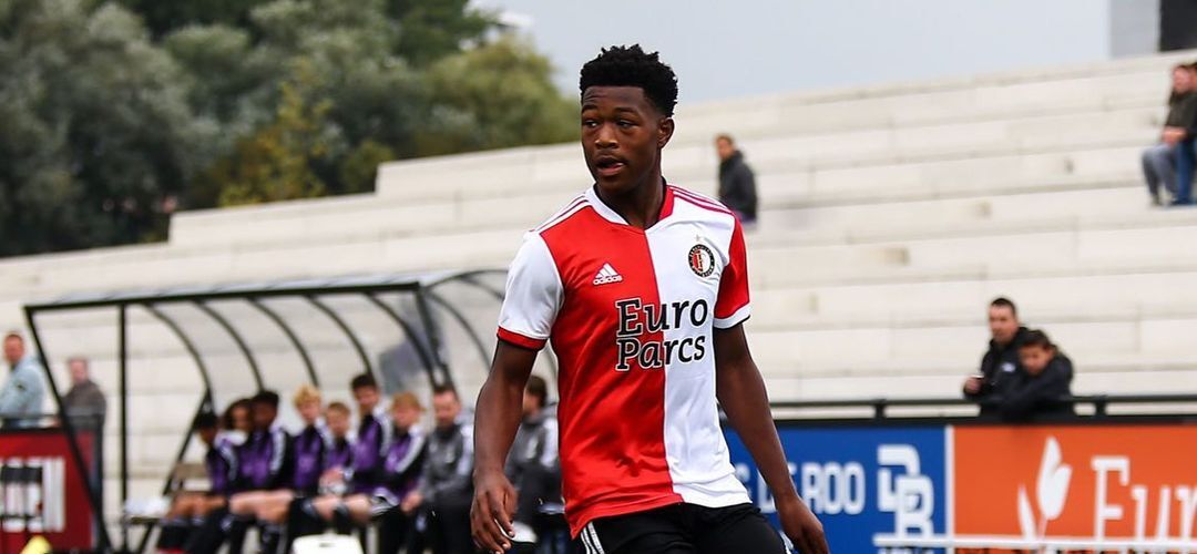 Zépiqueno atua no Feyenoord, da Holanda 