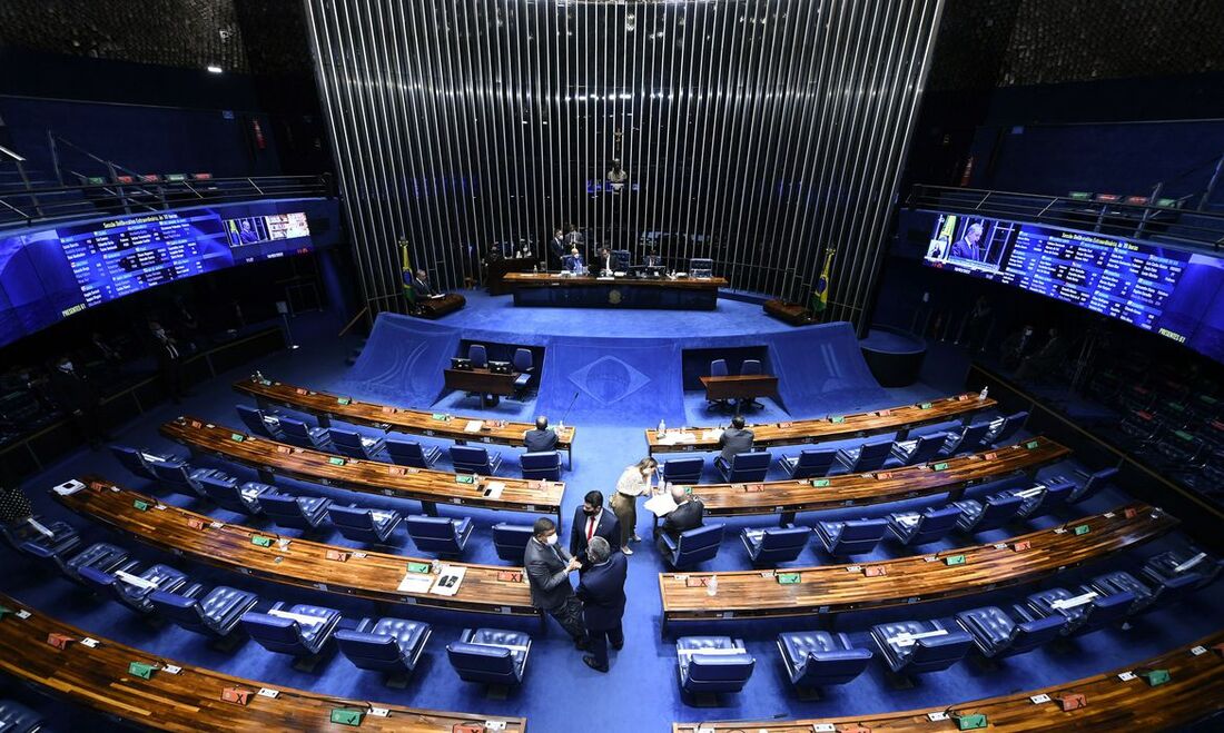 Senado aprovou nesta terça-feira (12) um projeto de lei (PL) que regulamenta a bula eletrônica de medicamentos