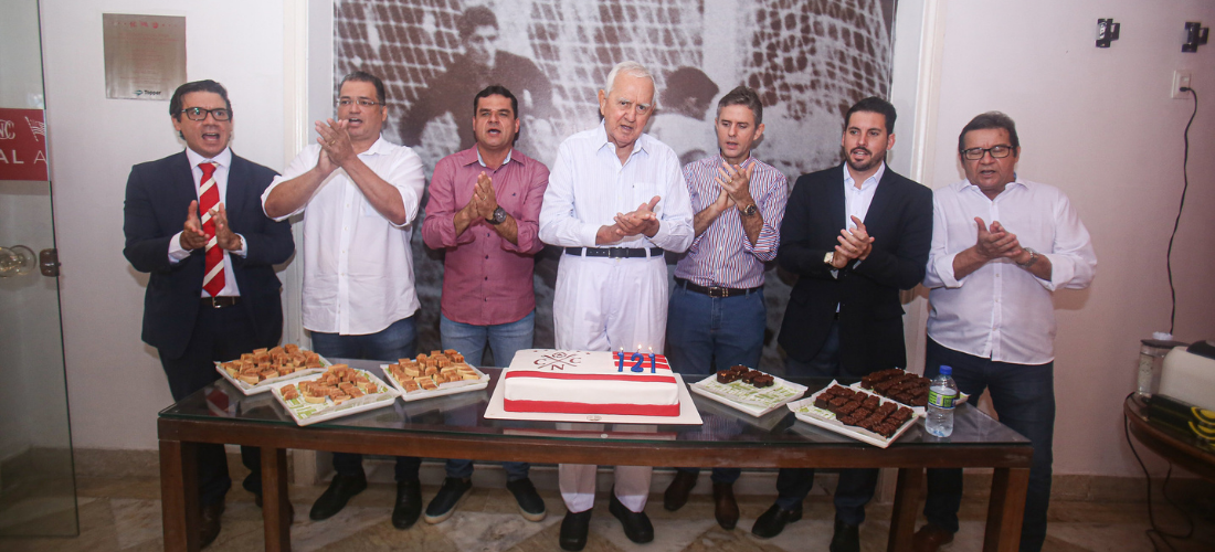 Café da manhã para celebrar os 121 anos do Náutico