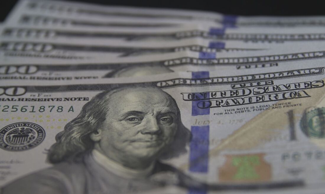 Dólar comercial encerrou esta quarta-feira (20) vendido a R$ 4,62