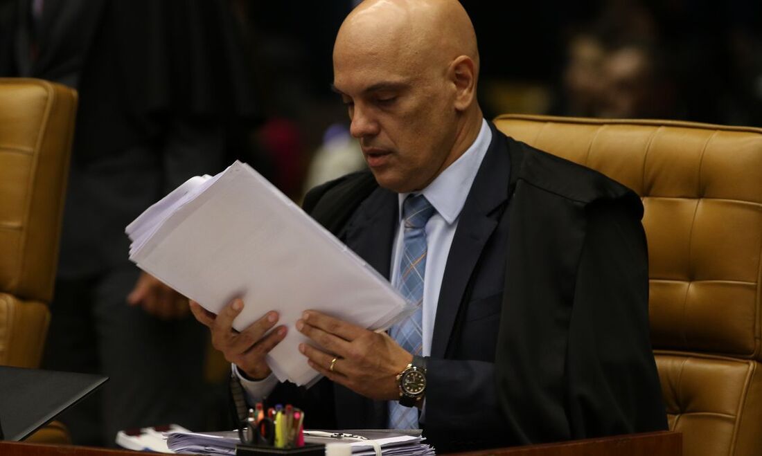 Alexandre de Moraes, do Supremo Tribunal Federal (STF), prorrogou, por mais 60 dias, o inquérito sobre a live do presidente Jair Bolsonaro