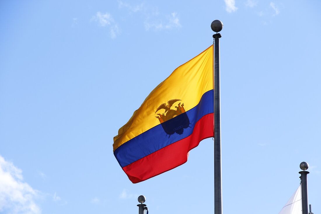 Bandeira do Equador. No último domingo, um confronto eclodiu na prisão de El Turi, na cidade andina de Cuenca, porque 