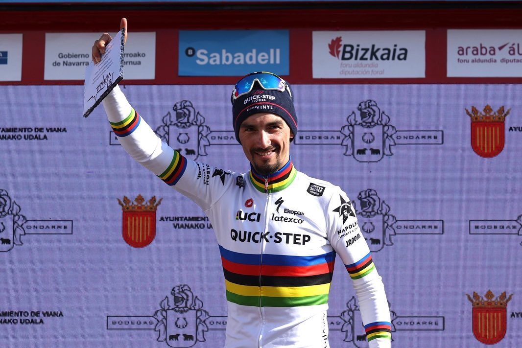 Julian Alaphilippe, ciclista bicampeão mundial, está em estado estável