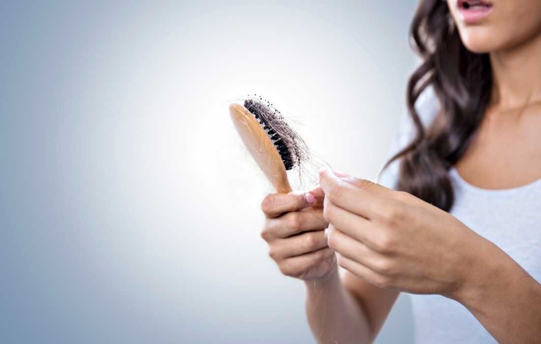 Biotina ajuda em casos de queda de cabelo