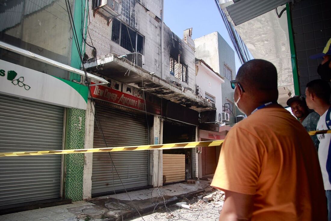 Incêndio na Rua do Nogueira, no bairro de São José, no Centro do Recife