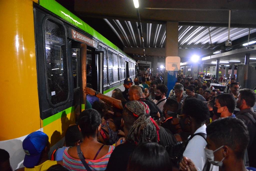 Linha Jaboatão/ Barro no Terminal Integrado Joana bezerra