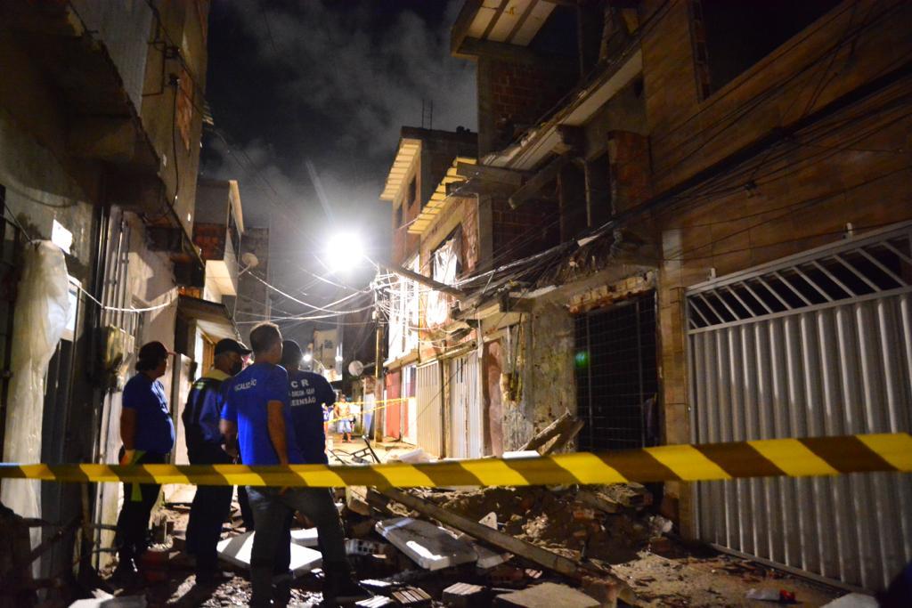 Homem é atingido por marquise e morre no bairro da Torre