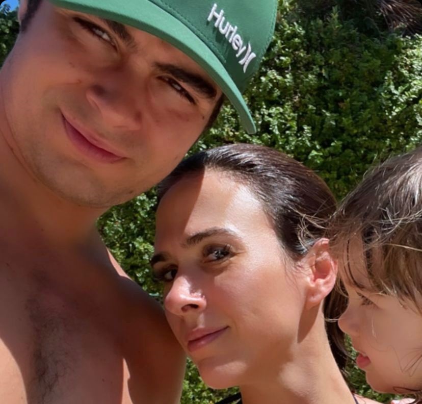 O casal Rafa Vitti, Tata Werneck e a filha do casal, Clara Maria