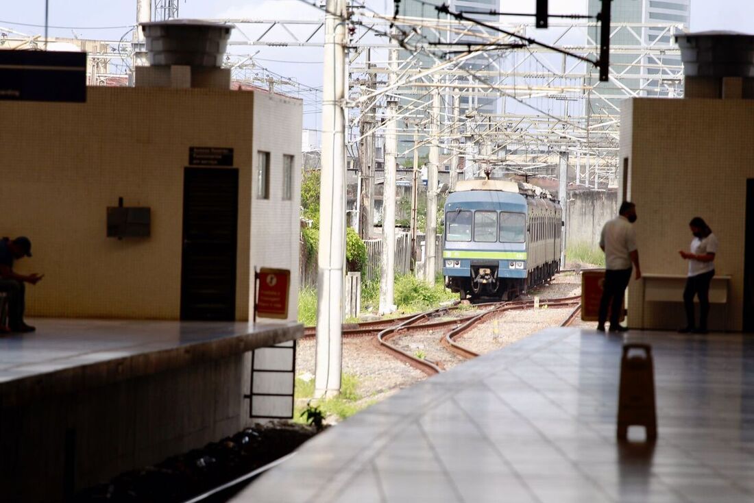 Linha Centro do Metrô ficará fechada nesta quarta (27)