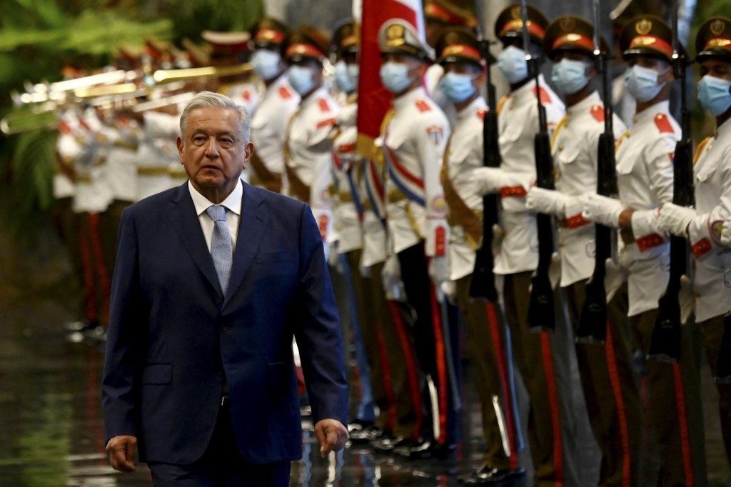 Presidente mexicano, Andrés Manuel López Obrador, em visita à Havana, Cuba 