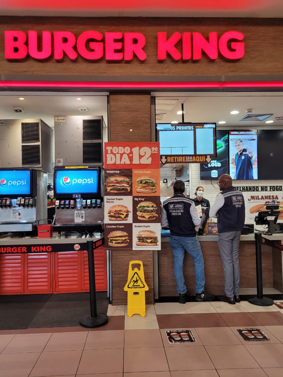 Procon de Jaboatão dos Guararapes notifica lojas de Burger King e Bob's nesta terça-feira (3)