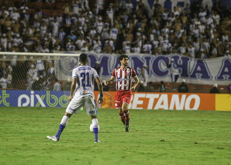 Victor Ferraz, lateral-direito do Náutico