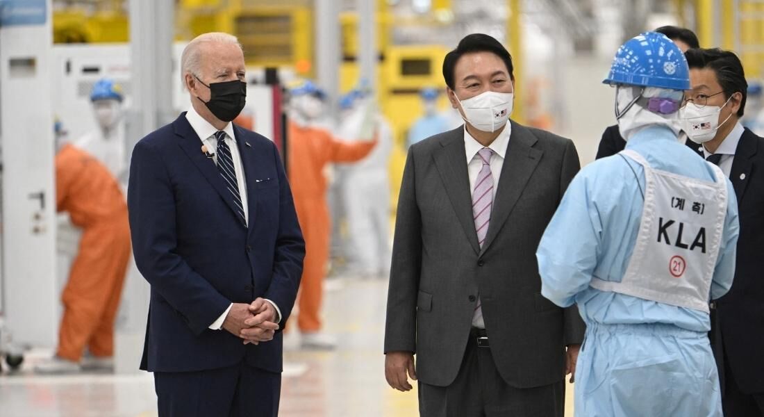 Joe Biden visitou a fábrica da Samsung na Coréia do Sul