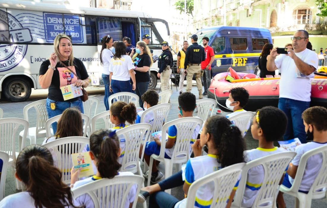 Palestras fizeram parte da ação da PRF, em conjunto com outras instituições. 