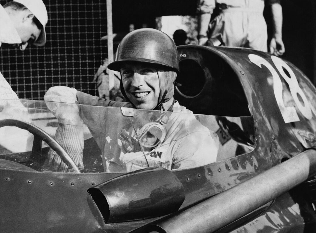 Tony Brooks, um dos pioneiros da F1, morre aos 90 anos